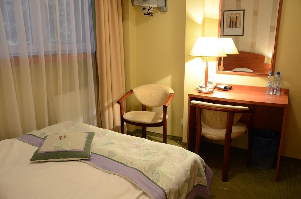 Agat Hotel Lodž Pokoj fotografie