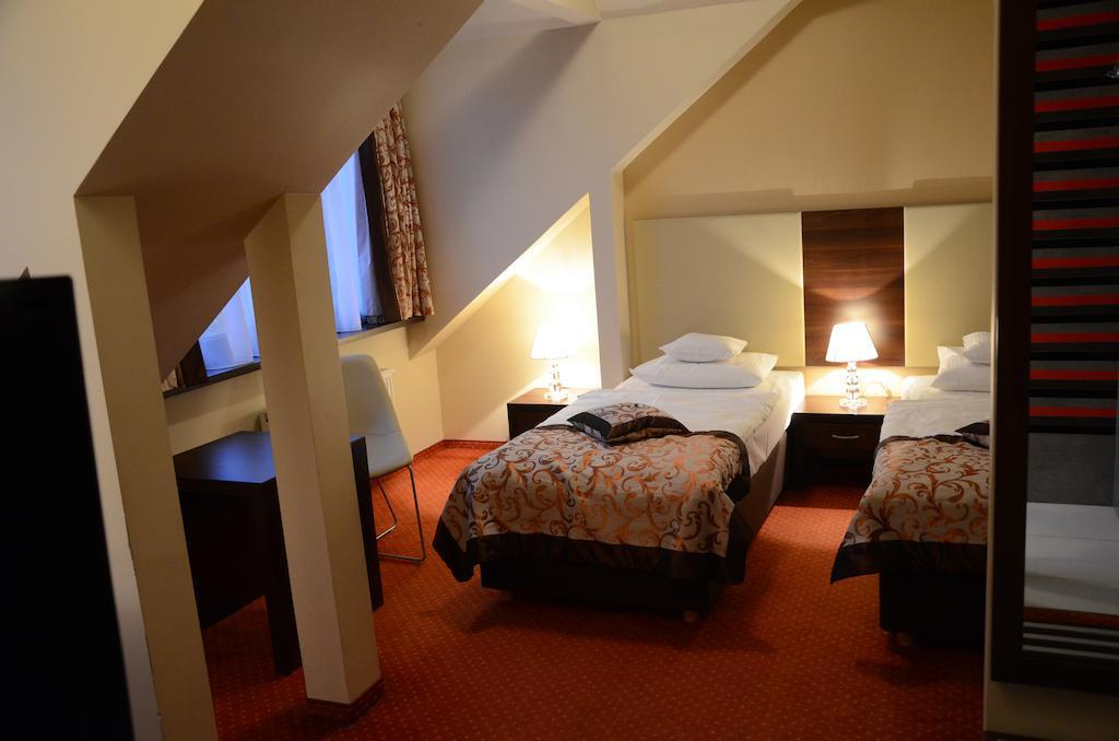 Agat Hotel Lodž Pokoj fotografie